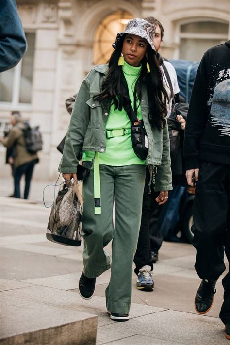 The Best Street Style From London Fashion Week British Vogue Stile