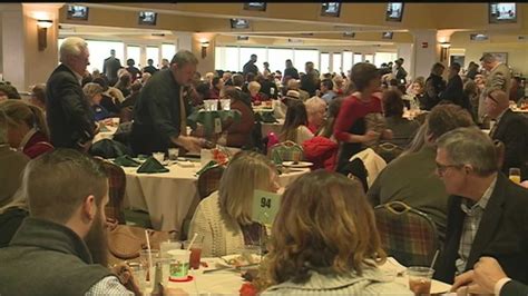 In 1621, the plymouth colonists and wampanoag indians shared an autumn. Families enjoy Thanksgiving Day at Churchill Downs
