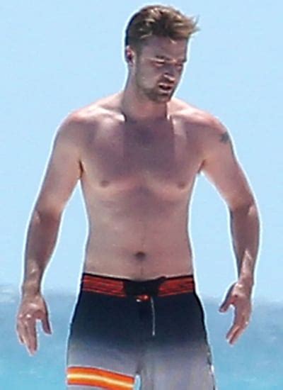 Justin Timberlake 2014 Shirtless Bracket Gallery POPSUGAR Celebrity