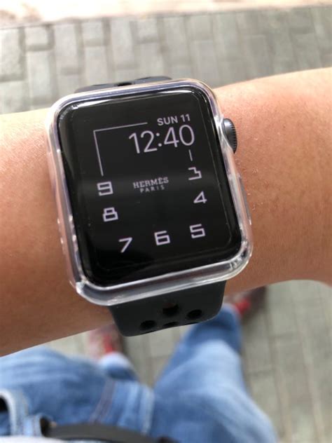As you can see from some of the examples below, the numerals at the edges of the screen that. Apple Watch 3 LTE - Page 77 - www.hardwarezone.com.sg