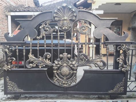 Selain itu, pagar besi minimalis ini juga membutuhkan biaya yang relatif mahal karena lebih sulit dikerjakan. 24 Top Konsep Model Pintu Vintage