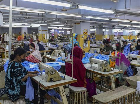 For Bangladeshs Struggling Garment Workers Hunger Is A Bigger Worry Than Pandemic Npr