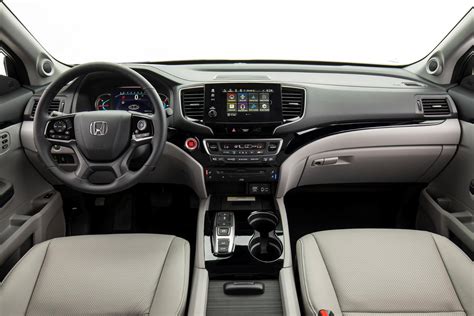 2021 Honda Pilot Review Trims Specs Price New Interior Features