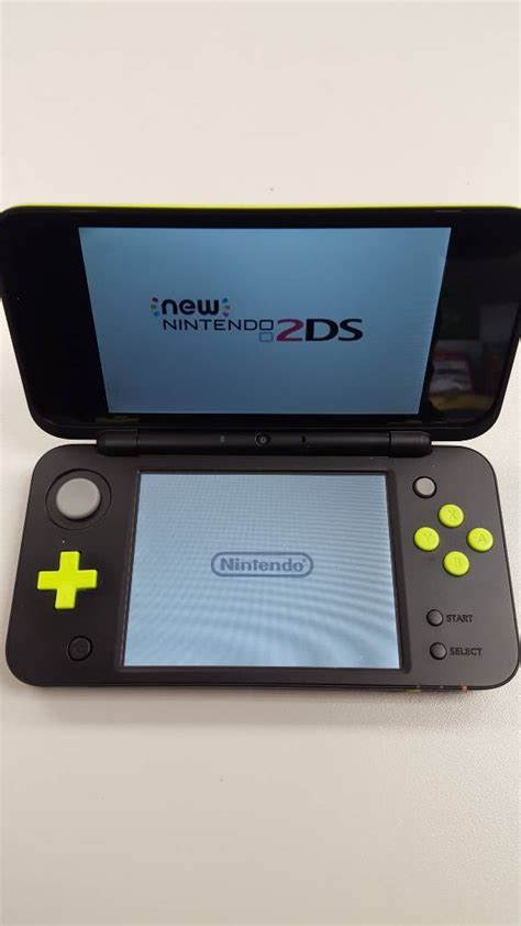 Nintendo 2ds Xl Green And Black In Hull East Yorkshire Gumtree