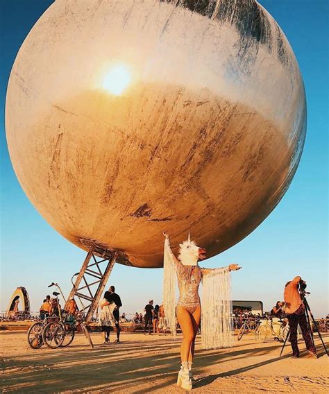 25 Amazing Photos From This Years Burning Man That Prove Its The Wildest Festival In The