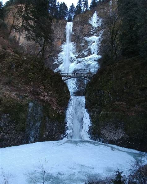 Multnomah Falls Or In The Winter Oc 1836x2295 Please Check The