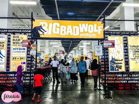 Ramai penerbit buku menarik nafas lega kerana pbakl 2017 seolah kembali ke lokasi asal yang sudah jadi trademark pada setiap pbakl yang. Banyaknyaaa Buku Menarik di Big Bad Wolf Johor 2019 ...