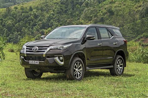2020 Toyota Fortuner Bs6 Bookings Open Unofficially Autocar India