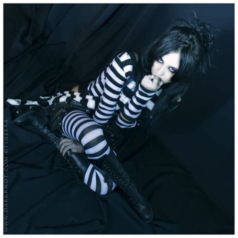 Goth Emo Poses Emo Dark Beauty
