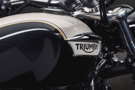 Motorcycles that deliver the complete riding experience. 2018 Triumph Bonneville Speedmaster Revealed - Motorcycle.com