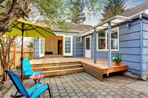 How to build a patio. 27 Extensive Multi-Level Decks for Entertaining Large Parties