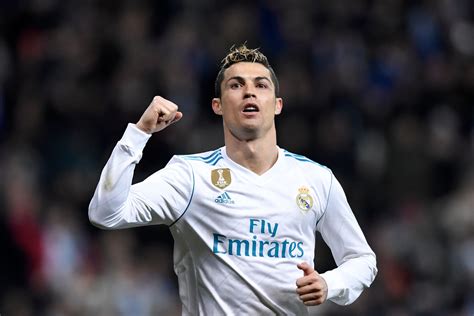 Cristiano Ronaldo Reduce Su Desventaja Con Messi En Goleadores De La