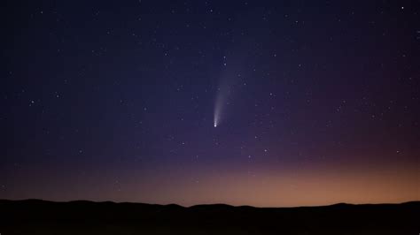 Download Wallpaper 2048x1152 Stars Comet Sky Night Ultrawide Monitor