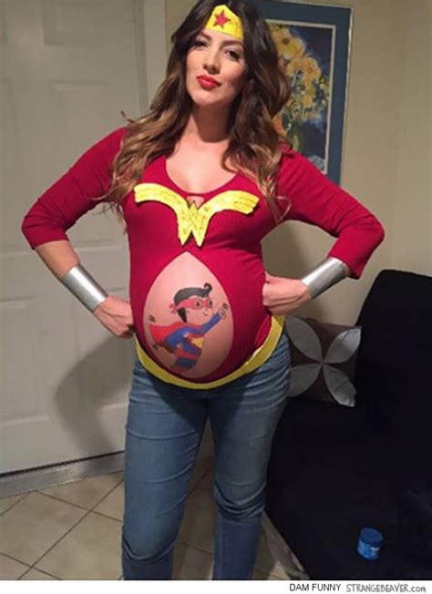 Fuuny And Clever Halloween Costumes For Pregnant Women Strange Beaver