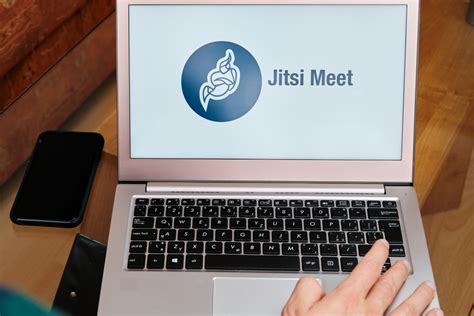 Videokonferenzen Mit Jitsi Meet Erklärt Einfach Kostenlos Und Open Source