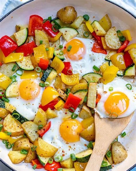 Easy One Pan Egg And Veggie Breakfast Recipe Healthy Fitness Meals
