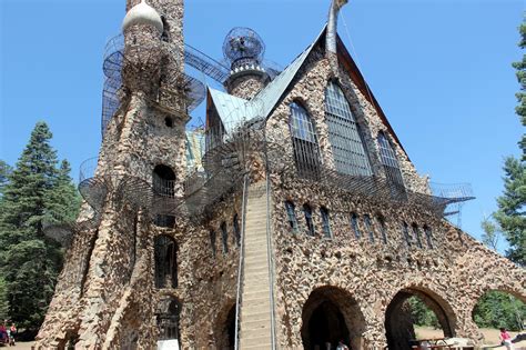 Bishop's castle is a small town. Parker's Barkers: Bishop's Castle