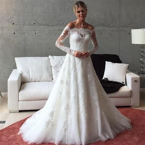 Vintage Lace Applique Wedding Dresses With Long Sleeves A Line 2015