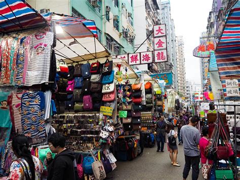 The Markets Of Mong Kok Hong Kong Charlie Distracted