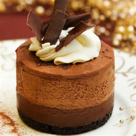 Despite its smaller size, this cheesecake still packs a punch with three layers: This mini chocolate cheesecake recipe has a chocolate ...