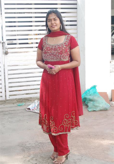 Tamil Serial Actress Neepa Photos Of Flowers Clevertexas