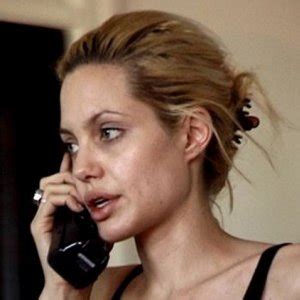 Angelina Jolie Yi Hi B Yle G Rmediniz Magazin Haberleri