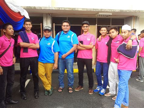 Sertai untuk berhubung travel agency. Asrama Kolej Vokasional Seri Iskandar, Perak
