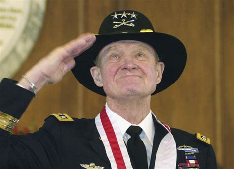 War Hero Lt Gen Hal Moore Dies At 94 The Blade