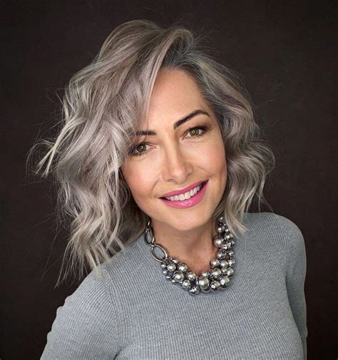 79 Gorgeous How To Wear Your Grey Hair With Simple Style Best Wedding