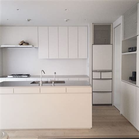 #一人暮らし#キッチン#kitchen 1k / 7帖の狭いキッチンツアーです^ ^ 【愛用品】 ・山崎実業 キッチンナイフ&ハサミスタンド ホワイト 約w11×d7×h22.3cm 【作り置き】極狭キッチン紹介! vola社の水栓/ミニマリスト/キッチンのインテリア実例 - 2015-08-07 ...