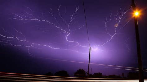 Get the forecast for today, tonight & tomorrow's weather for toowoomba, queensland, australia. Toowoomba: Night of showers, severe storms forecast for city | The Chronicle