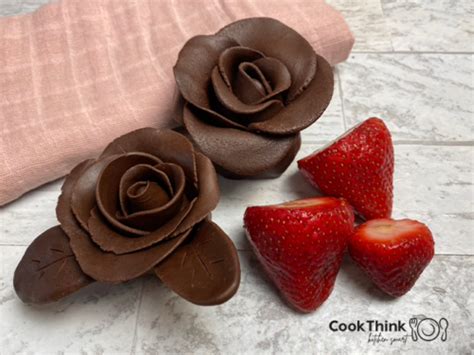 Gorgeous Chocolate Covered Strawberries Rose Cookthink