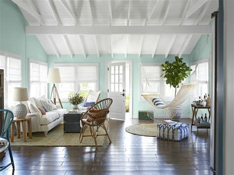 Welcome guests into your home with a space that you're proud of by incorporating your favorite colors, patterns and designs. Country Paint Colors for Living Room Country Home Paint ...