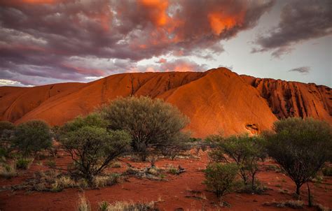 Uluru rock is a sacred part of aboriginal culture, it used to be their land and living space and uluru is on my bucket list! Sunset over Uluru | Uluru - Central AUstralia | KL's ...