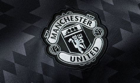 The official manchester united website with news, fixtures, videos, tickets, live match coverage, match highlights, player profiles, transfers, shop and more. Манчестер Юнайтед - самый дорогой футбольный бренд в мире ...