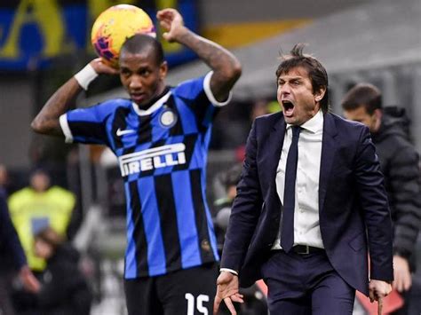 Sarri ha detto che potremmo soffrire l'ampiezza dell'inter, quindi non è il caso di aggiungere almeno un centrocampista? Juve-Inter, la partita dei ritorni Marotta e Conte allo ...