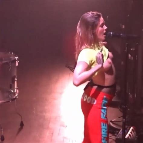 Tove Lo Nude At Shamless Performances Photos Videos And Gif