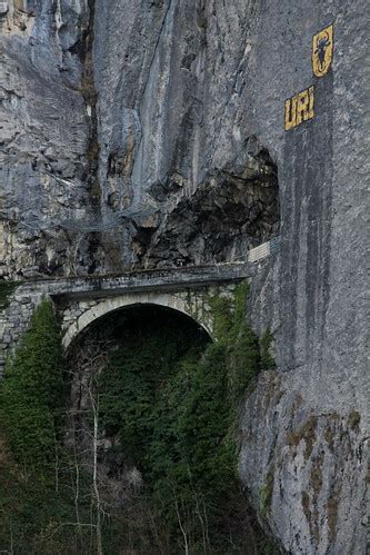 Timelapse of alte axenstrasse in canton uri, switzerland. Brücke der alten Axenstrasse und Wappen des Kanton Uri ob ...