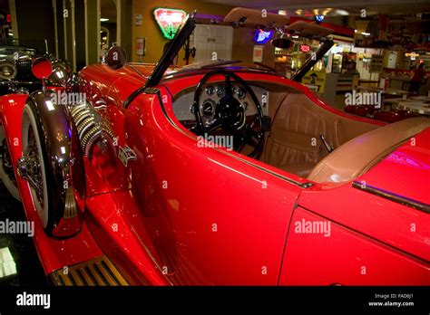 Volo Auto Museum classic car Stock Photo - Alamy