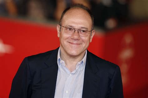 Un sacco bello (1980) · bianco, rosso e verdone (1981) · borotalco (1982) · acqua e sapone (1983) · i due carabinieri (1984) · troppo forte (1986) · io e mia sorella (1987) · compagni di scuola (1988) · il bambino e il. I 70 anni di Carlo Verdone, regista e attore "troppo forte"