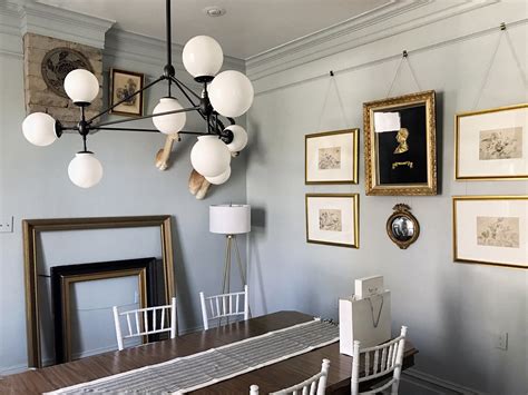 High ceiling is just one of factors should be considered before installing crown molding in the room. DINING ROOM | Crown molding and picture rail #B36Interior ...