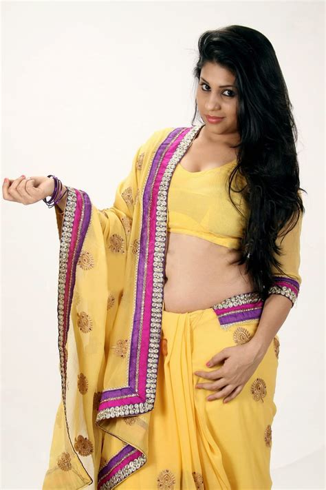 Actress Jiya Khan New Spicy Navel Show In Yellow Saree Hd Photos ~ Actress Rare Photo Gallery