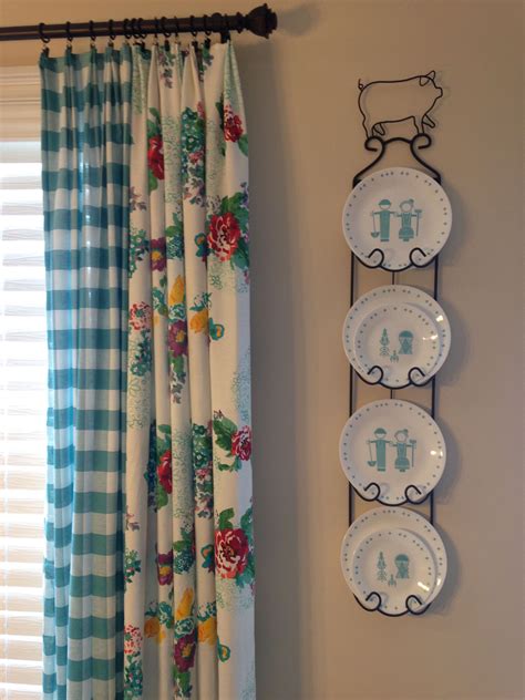 In this video i create a colorful pioneer woman inspired farmhouse kitchen fit for a barbie. 7 Nice Designs of Kitchen Curtains - The Heart of Your ...