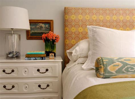 This lovely creamy white fabric headboard is actually a pretty easy and inexpensive diy project. Birds on a Wire: DIY Fabric Headboards