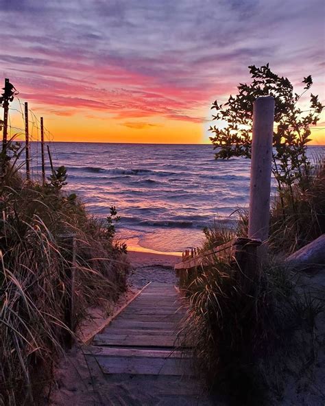 Blogto On Instagram “grand Bend Sunsets Are Everything 😍🌅 Grandbend Lakehuron