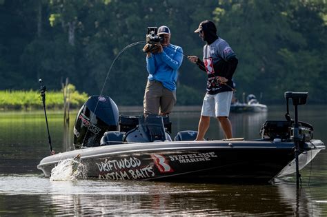 AOY UPDATE: Butler Takes Over at the Top - Major League Fishing
