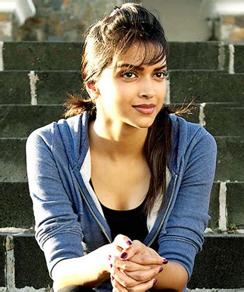 Maybe you would like to learn more about one of these? Hot Actress Zone: Deepika Padukone in Cocktail movie stils