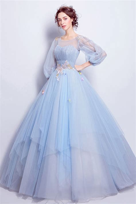Selon vos envies, vous pouvez vous offrir entre autres un déguisement princesse de. Robe de mariée princesse bleu clair & parme aux manches ...