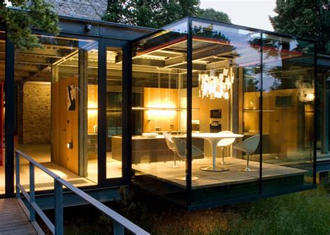 10 Glass Houses Where The Beauty Of The World Is Your Wallpaper