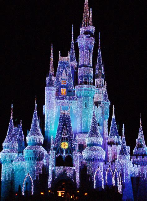 Christmas Lights On Cinderella Castle Not To Be Missed With